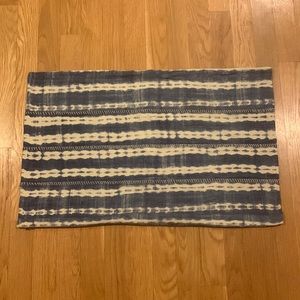 Pottery Barn 16 x 26 Ikat lumbar pillow cover, blue and off white
